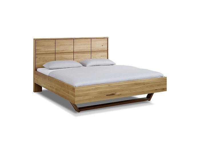 Doppelbett mit Holzkassettenrückwand in Wildeiche Mod. Lugano
