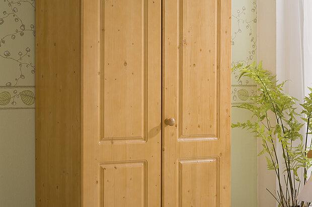Kleiderschrank Mod. Fügen 2-trg.