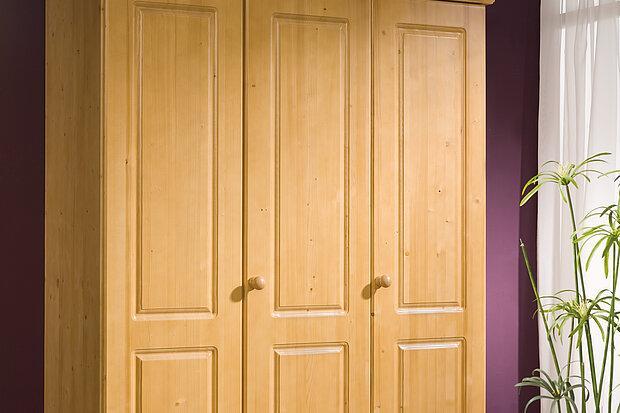 Kleiderschrank Mod. Fügen 3-trg.