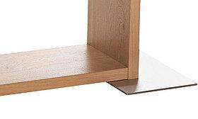 Furnierte Platte mit Holzsäulen